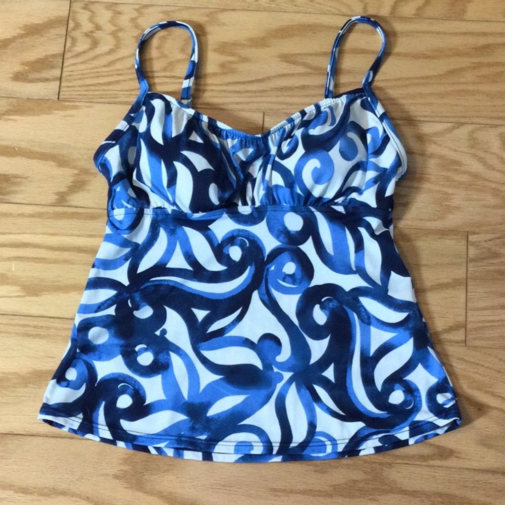 XS Blue and White Patterned Tankini